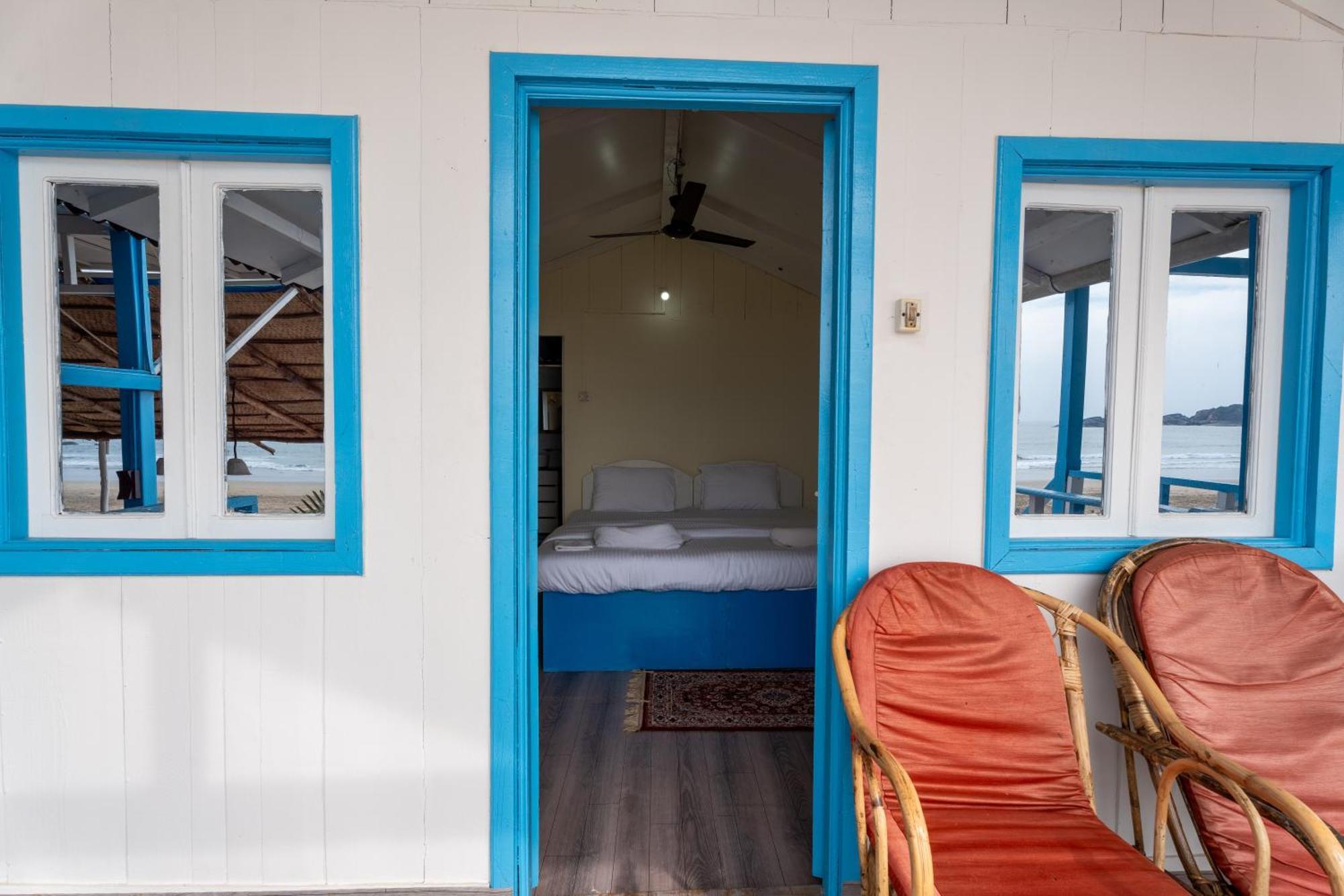 The Tito'S Blue Sky Beach Resort 아곤다 외부 사진