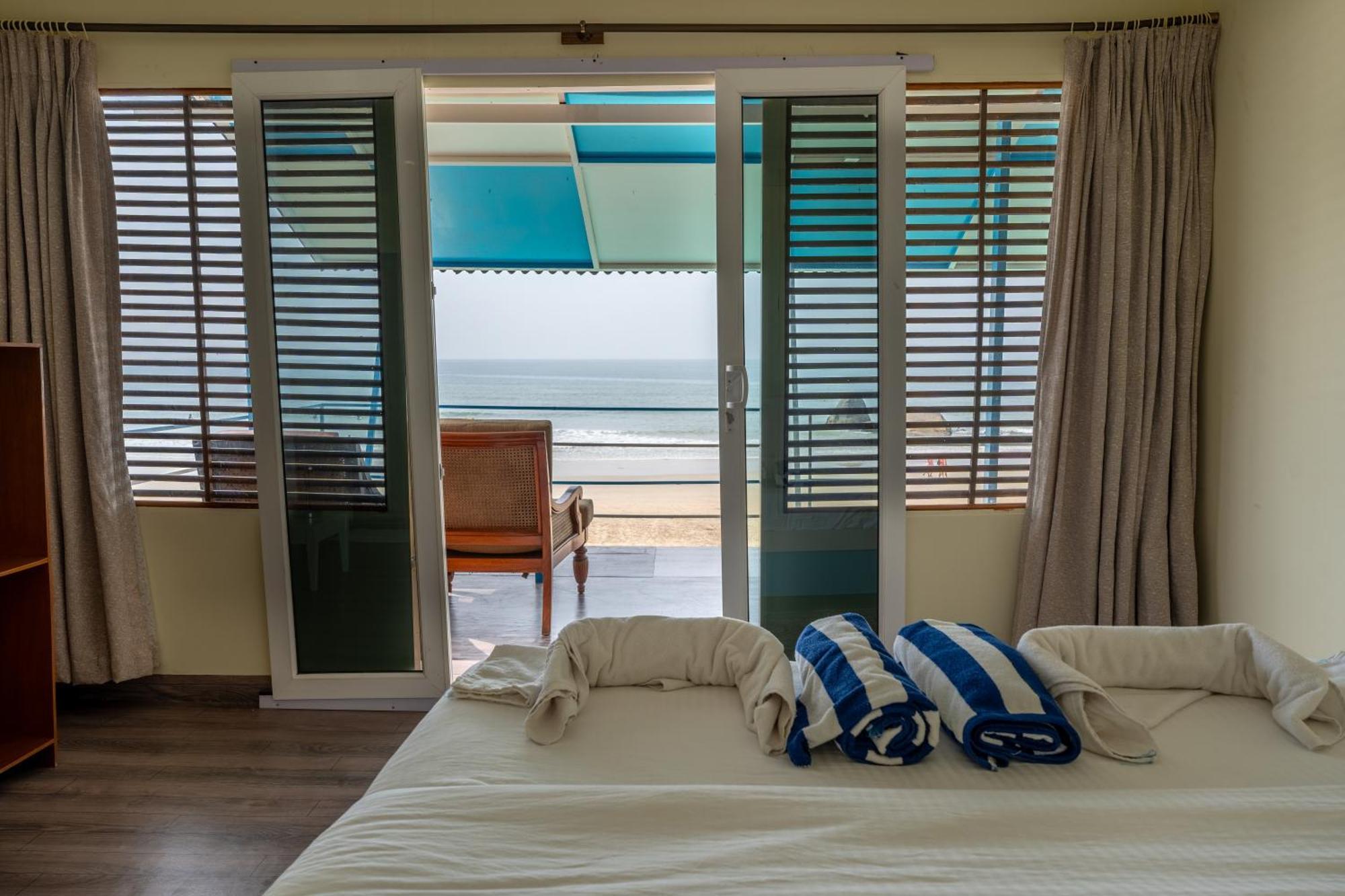 The Tito'S Blue Sky Beach Resort 아곤다 외부 사진