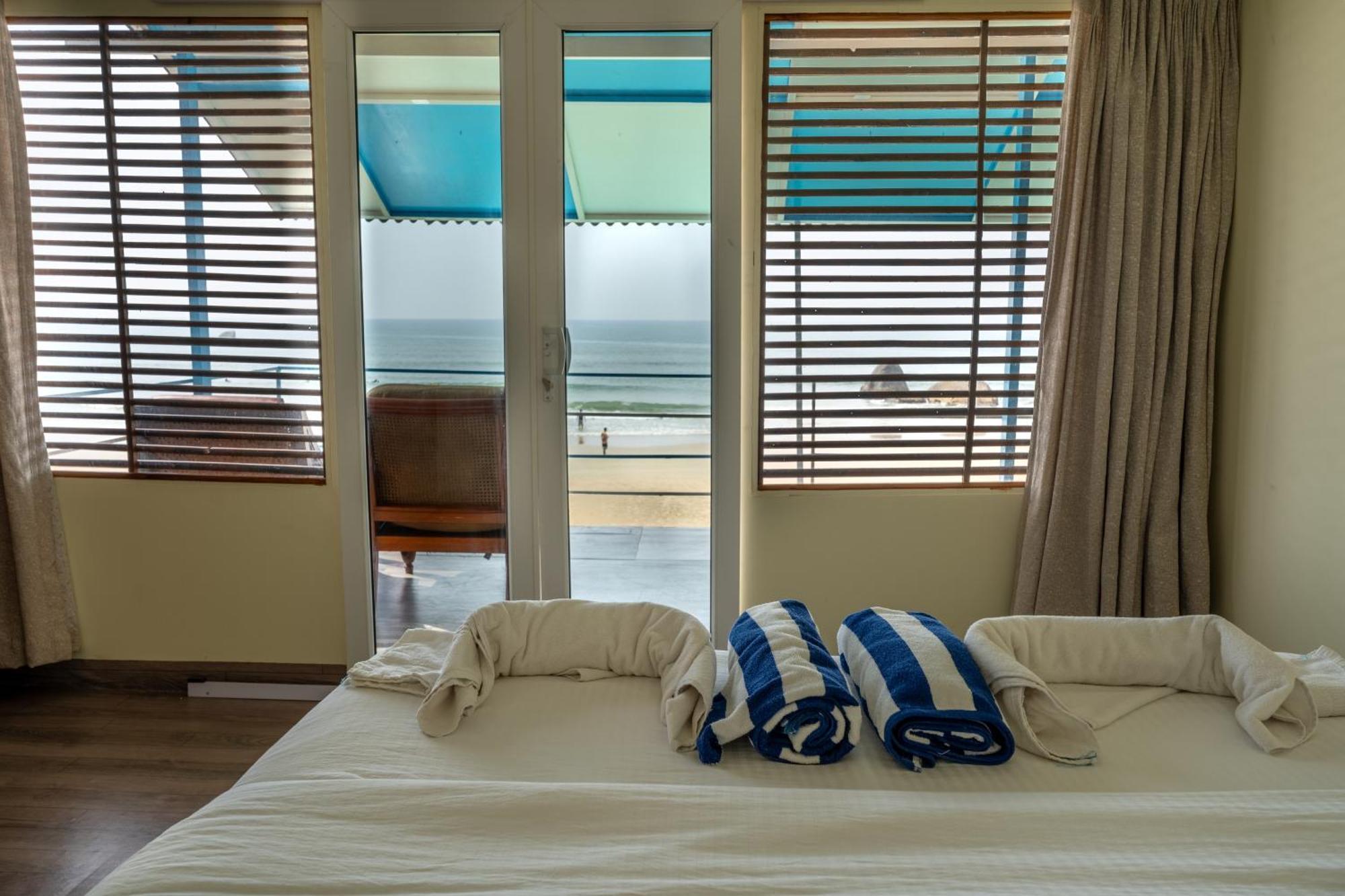 The Tito'S Blue Sky Beach Resort 아곤다 외부 사진